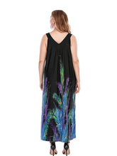 Schwarze, lockere Plus-Kleider mit V-Ausschnitt und Federn